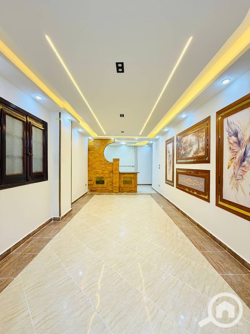 Apartment for sale in Al-Ajmi, Alexandria, Al-Nakhil Beach, next to the sea and markets. A distinguished residential and holiday location (3 rooms), high luxury finishing. - Vista 5