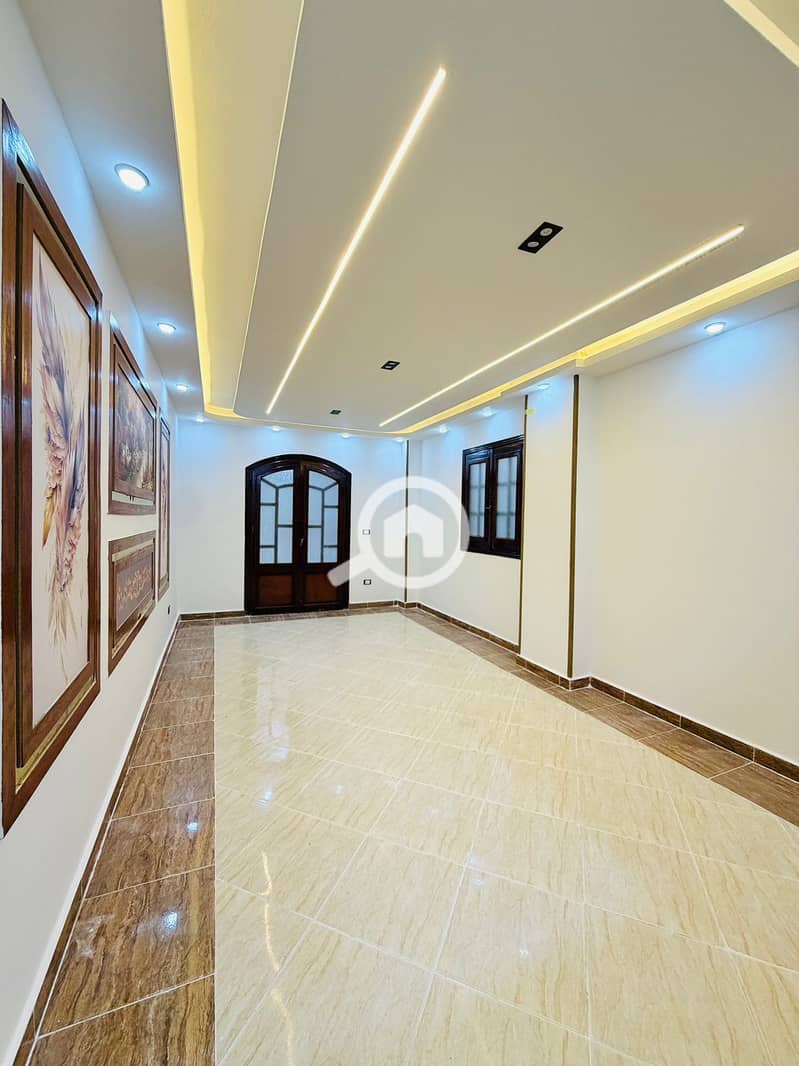 Apartment for sale in Al-Ajmi, Alexandria, Al-Nakhil Beach, next to the sea and markets. A distinguished residential and holiday location (3 rooms), high luxury finishing. - Vista 6