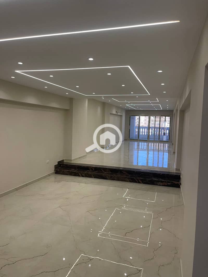 Apartment for rent, key ready, ultra luxury finishing, 250 meters with kitchen, modern building in Jowaf. - Widok 2