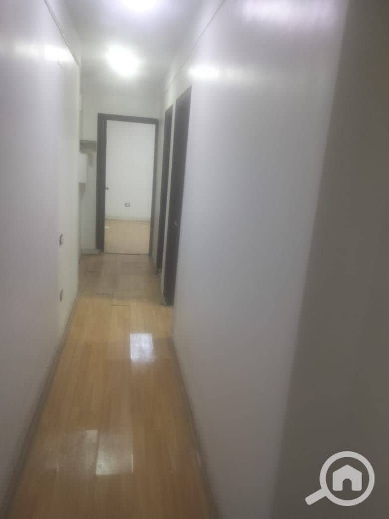 Administrative headquarters of 250 m, air-conditioned on the first floor. – pohled 4