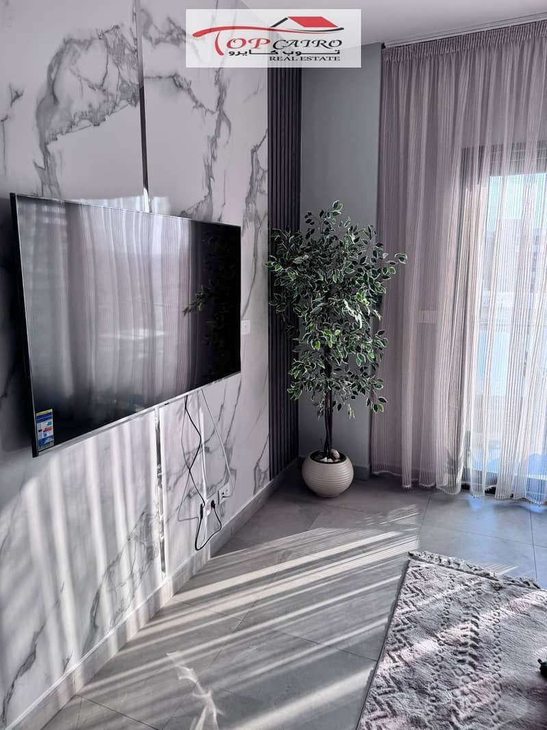For sale, a distinctive studio in Brivado with furniture and appliances. - Widok 2