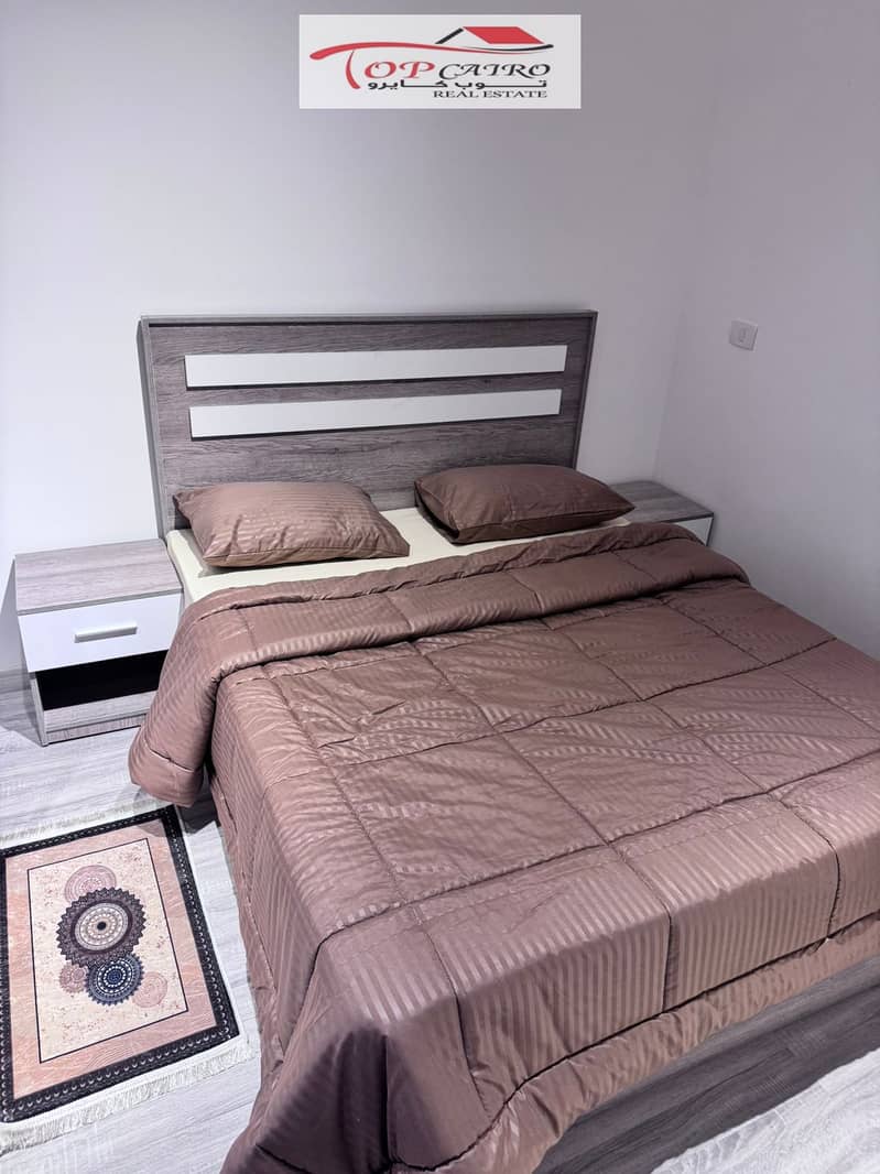 For sale, a distinctive studio in Brivado with furniture and appliances. - Widok 3