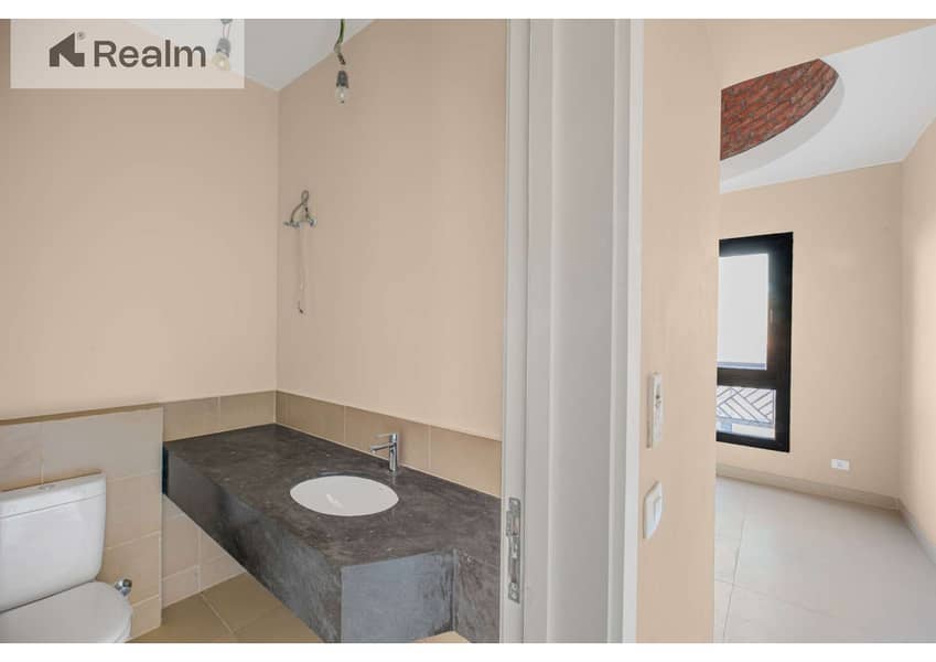 4 1 BR - Brook - F+R_page-0004. jpg
