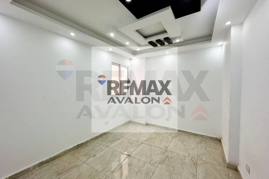Apartment for Sale – El Mandara (Sea View) - Widok 4