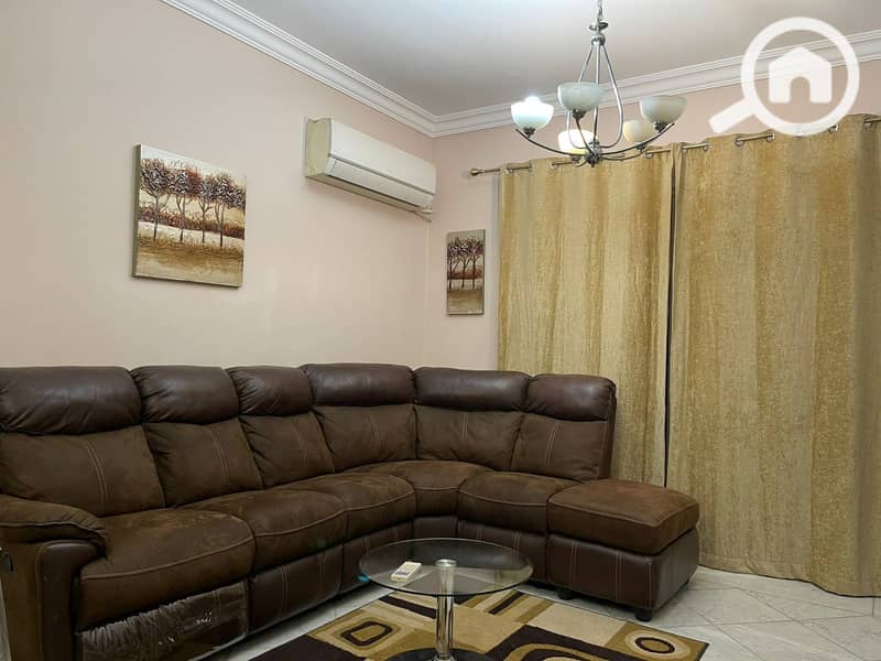 Furnished studio for annual rent in Dreamland - Więcej