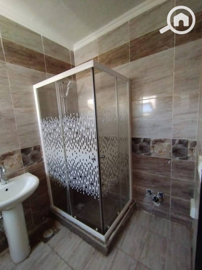 9 1000418658. jpg