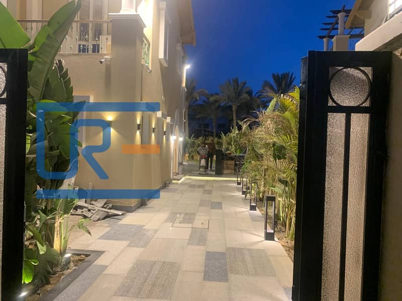 Twinhouse for rent in Hyde park with private pool - Mehr