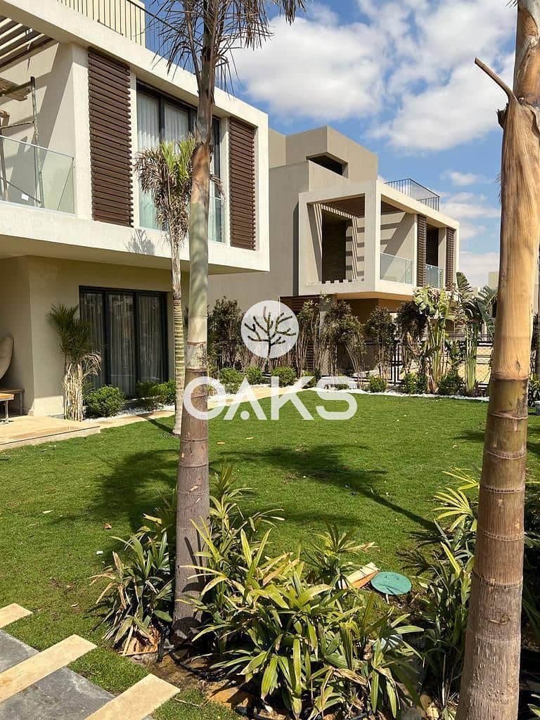 A fully finished standalone villa for sale by Sodic in the heart of New Cairo, near Emaar's Mivida Gardens compound and close to the American Universi - Widok 2