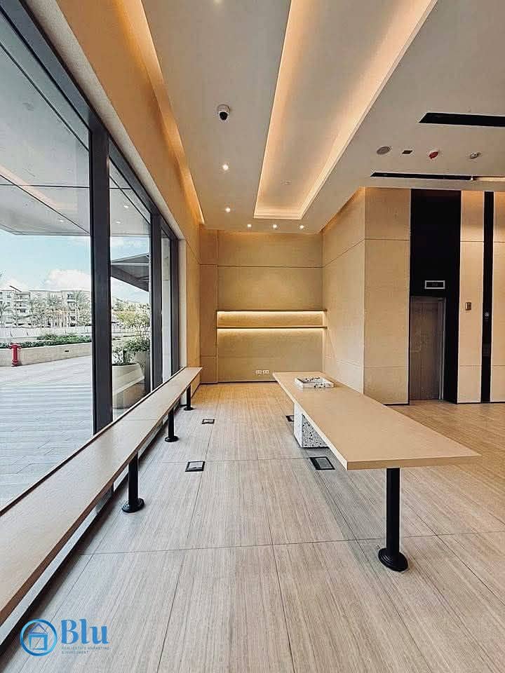 Prime Corner Office Space 155 SQM for Sale in Mivida The Place - Widok 4