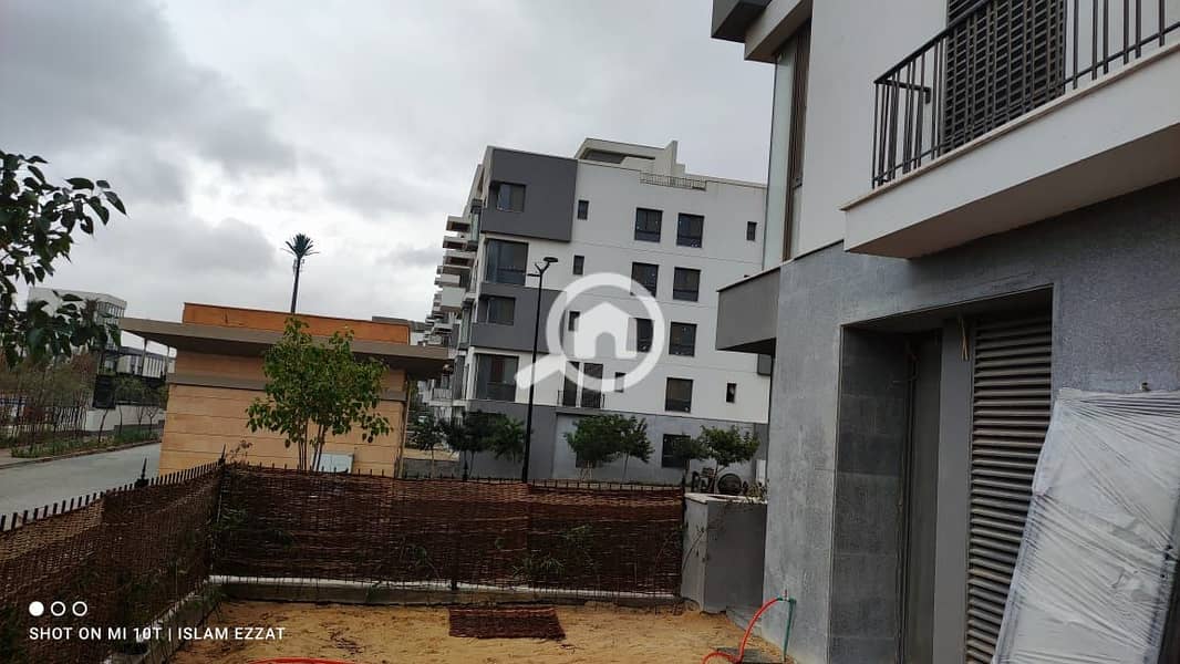 Apartment ground floor with garden for rent in Eastown,with kitchen and ACs,fifth settlement new cairo. – pohled 2
