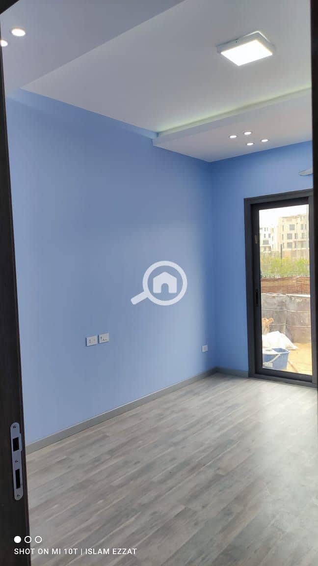 Apartment ground floor with garden for rent in Eastown,with kitchen and ACs,fifth settlement new cairo. – další