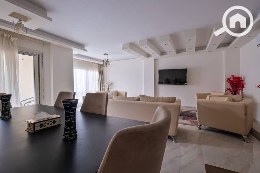 Elegant Furnished Apartment For Rent In Stone Residence compound new Cairo Prime Location – pohled 6