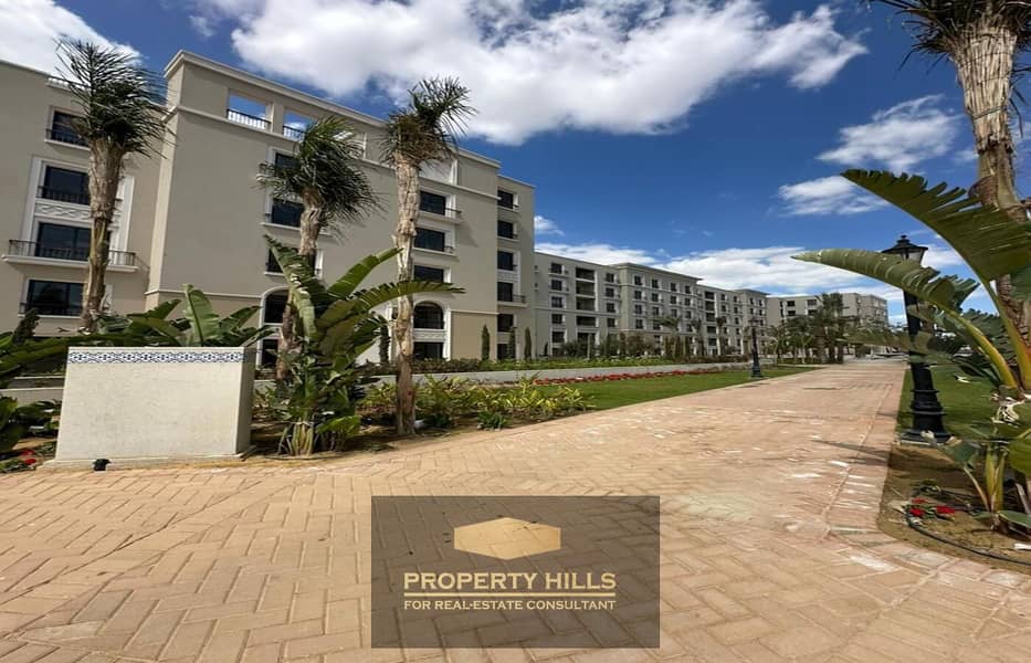 villa in prim location with 2min to 26july axis with best develpoer - Mehr