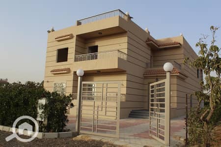 فیلا 4 غرف نوم للبيع في العبور، القاهرة - 7b73e617-e207-4d9d-9da4-34347663d00b. jpg فیلا 4 غرف نوم للبيع في العبور، القاهرة - 7b73e617-e207-4d9d-9da4-34347663d00b. jpg