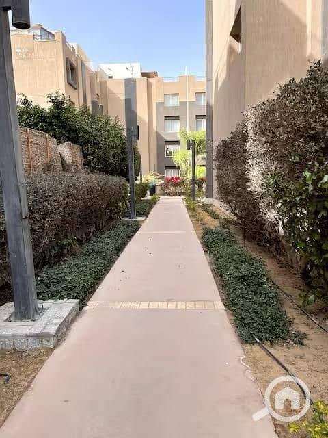 fully furnished apartment at new cairo near auc 1 bedroom and 1 bathroom - Mehr
