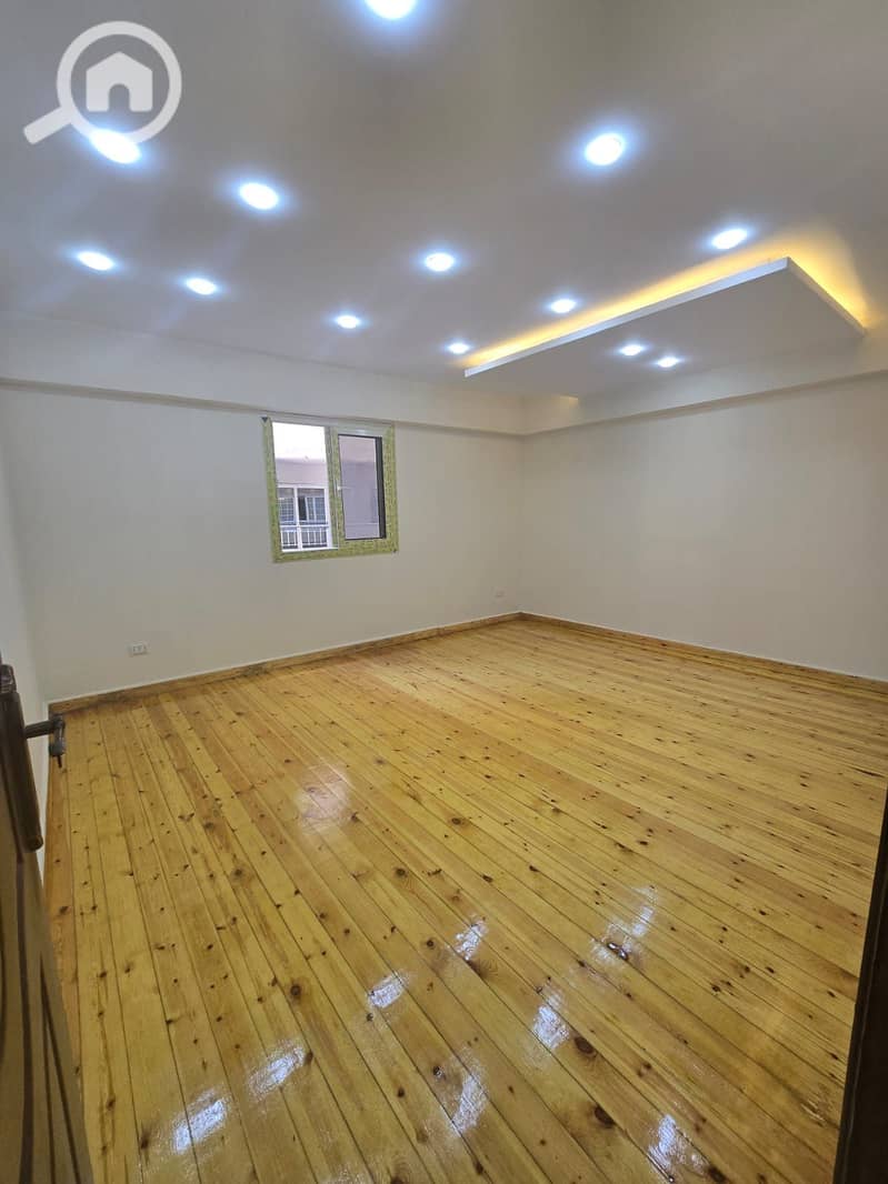 Apartment for sale on Al-Isawi main street, side view, 3 rooms, reception, bathroom, and kitchen, floor 11. - Widok 6