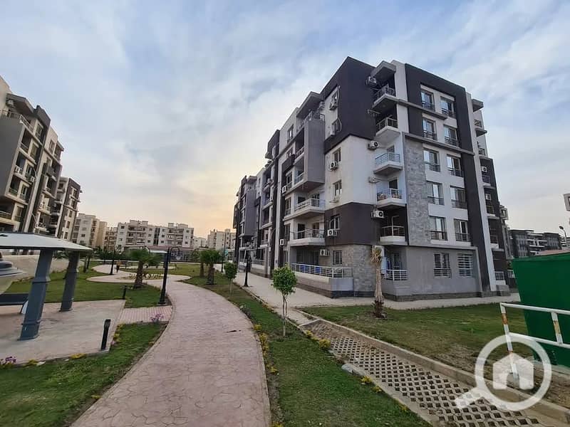 Apartment for Sale Directly from Owner | Corner North-Facing Unit in Janna October | EGP 300,000 Remaining in Bank Installments - Ansicht 4