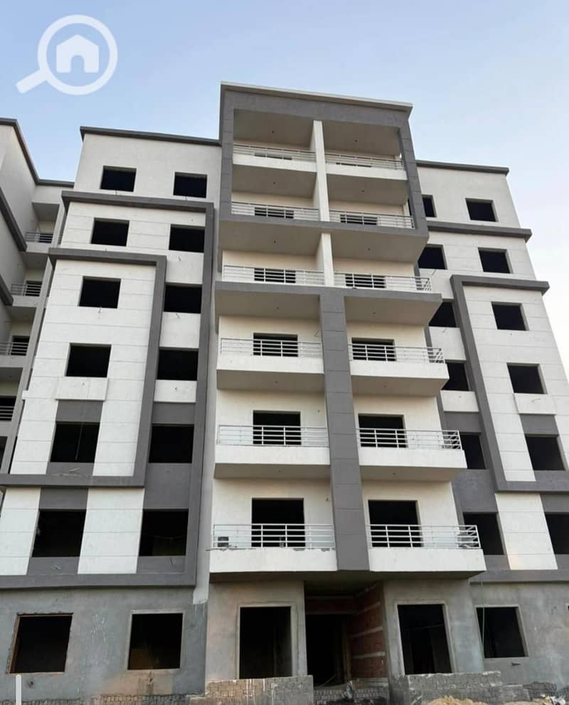 With a down payment of 560,000, own your finished apartment on the Suez Road in front of Open Air Madinaty. - Widok 2