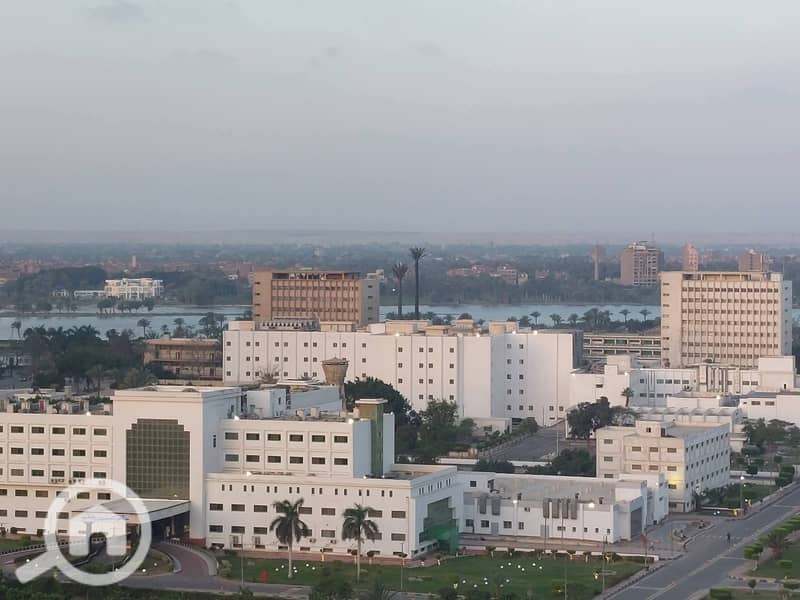 For lovers of luxury and privacy, own your apartment in the heart of Old Maadi. - Bild 2
