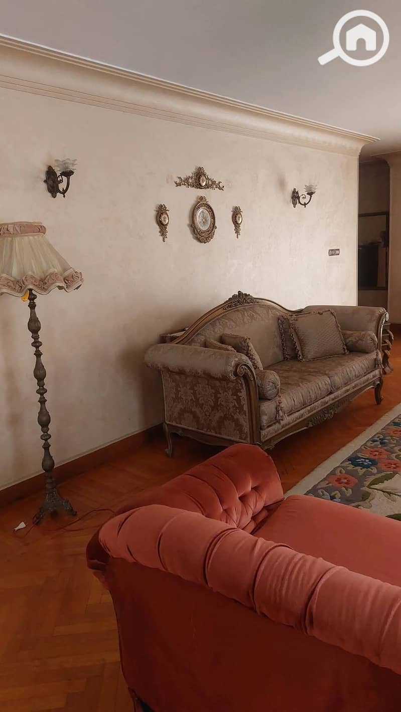 For lovers of luxury and privacy, own your apartment in the heart of Old Maadi. - Bild 5