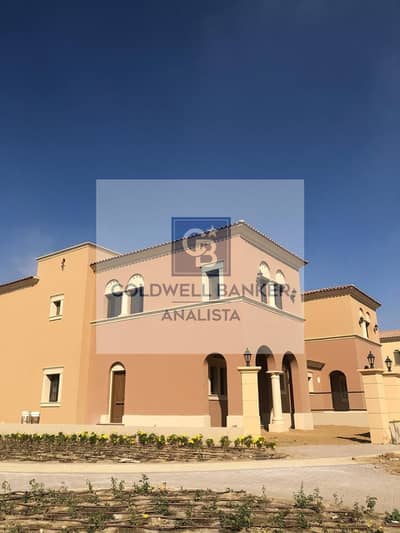 4 Bedroom Townhouse for Sale in New Cairo, Cairo - e5785405-8162-4f44-98a6-50bb693133c3. jpg 4 Bedroom Townhouse for Sale in New Cairo, Cairo - e5785405-8162-4f44-98a6-50bb693133c3. jpg
