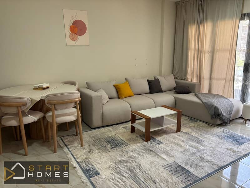 Furnished 100 m² two-bedroom apartment for rent in Madinaty (B15), featuring custom finishes and a fully equipped kitchen. - Widok 3