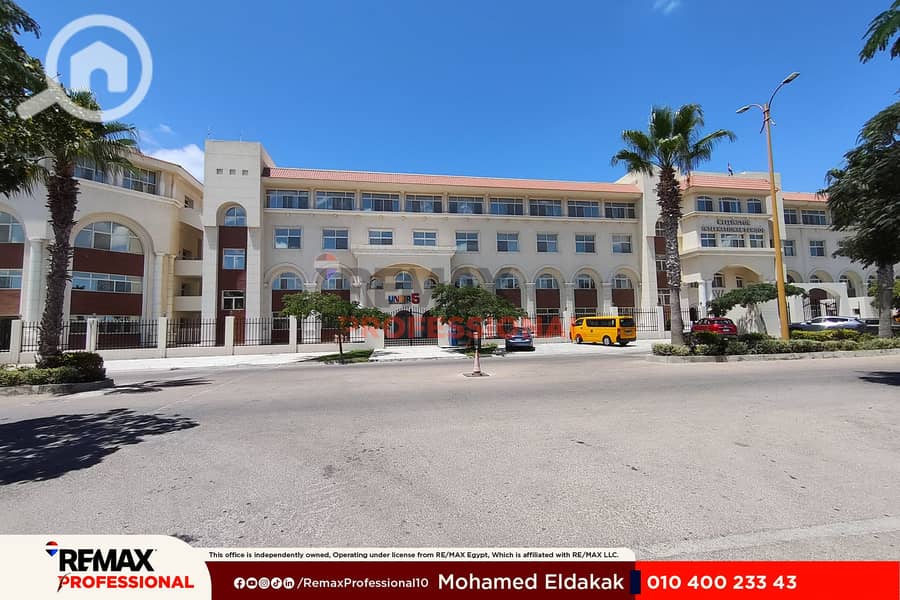 Open view Townhouse villa with an open view in Alex West - Mehr