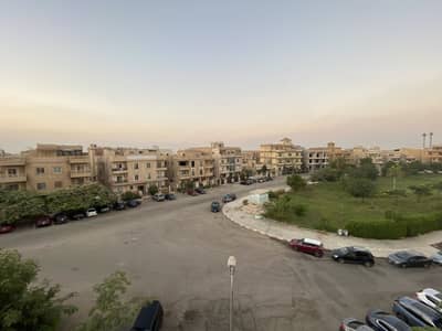 4 Bedroom Flat for Sale in New Cairo, Cairo - للبيع 4 غرف مقفولين دور 1 بحري علي حديق موقع مميز جدا جنوب الاكادميه 4 Bedroom Flat for Sale in New Cairo, Cairo - للبيع 4 غرف مقفولين دور 1 بحري علي حديق موقع مميز جدا جنوب الاكادميه