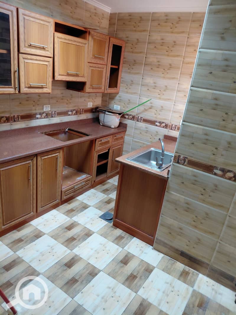 10 1000388453. jpg