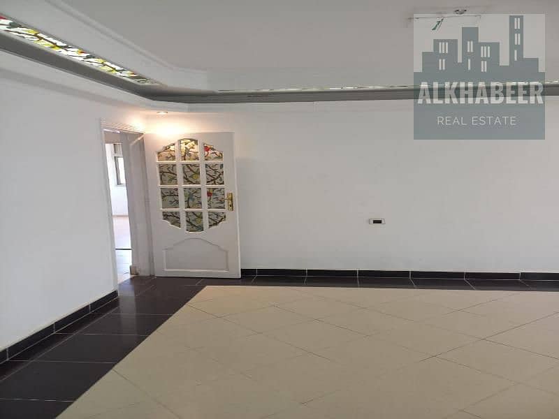 Office for rent opposite Wadi El Nil Metro Station in Mohandessin – další