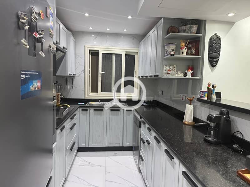 An apartment in the best location in Zahra Maadi in the Tijaan 2 compound due to travel reasons. - Widok 4