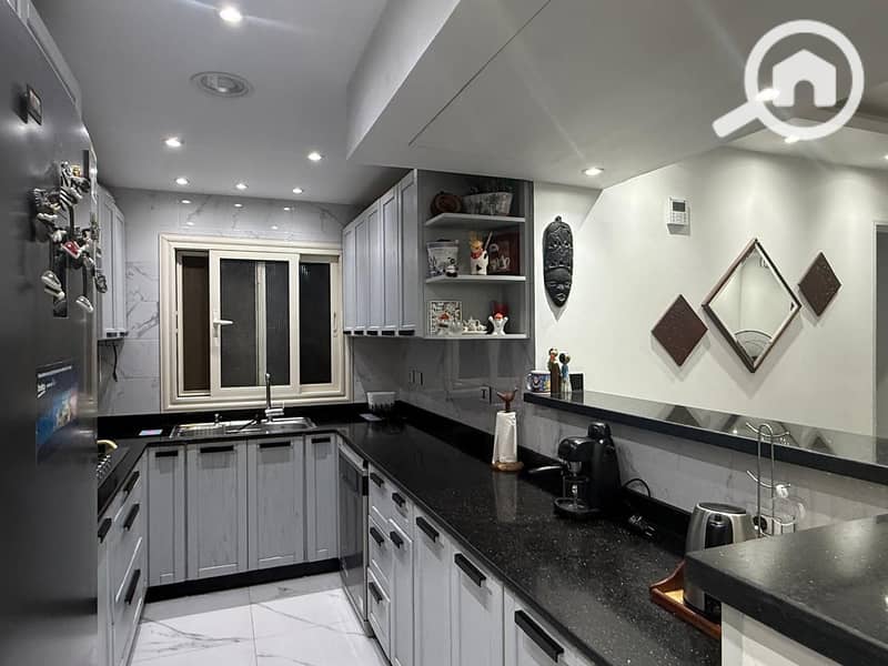 An apartment in the best location in Zahra Maadi in the Tijaan 2 compound due to travel reasons. - Widok 5