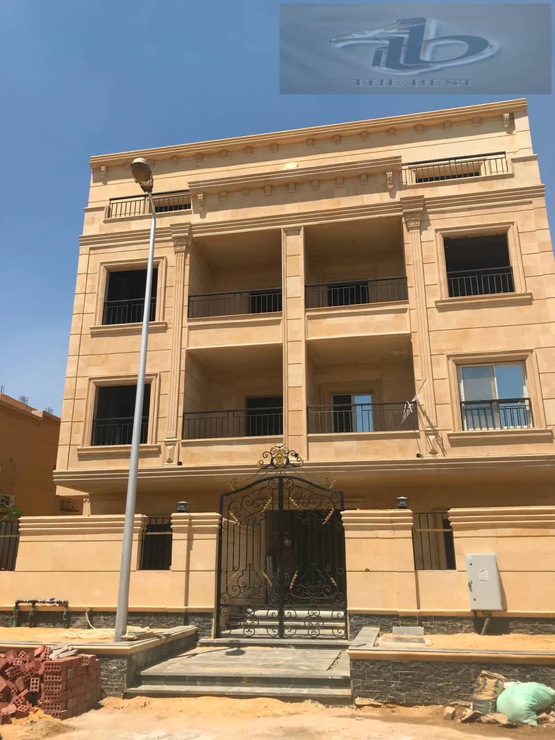 Distinctive units for sale in South Academy (H) – Garden view South Academy (H) – Fifth Settlement Direct garden view – pohled 2