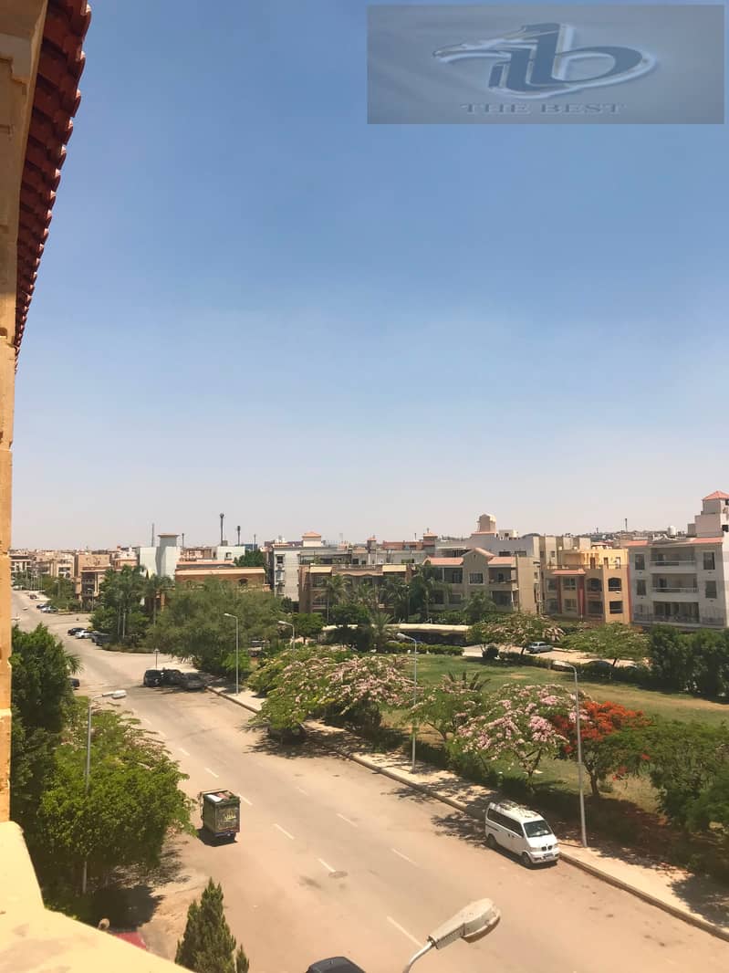 Distinctive units for sale in South Academy (H) – Garden view South Academy (H) – Fifth Settlement Direct garden view – pohled 3