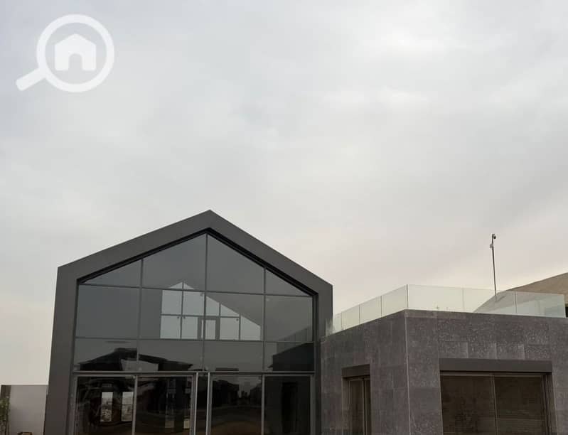 prime view ready to move one story villa for sale in sheikh zayed near beverly hills - Więcej