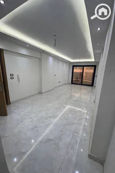 3 Bedroom Flat for Sale in Smoha, Alexandria - bbbd7e21-94ba-4b4a-9b9b-9bb33de113fa. jpg 3 Bedroom Flat for Sale in Smoha, Alexandria - bbbd7e21-94ba-4b4a-9b9b-9bb33de113fa. jpg