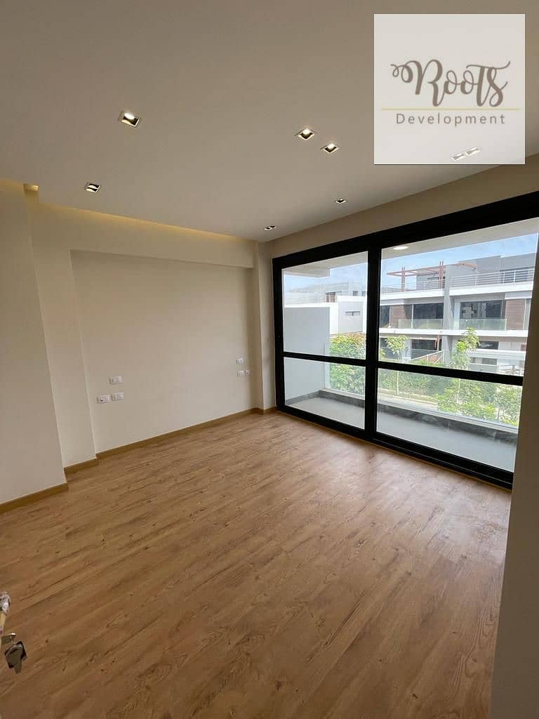 For Rent Twinhouse with Garden, Fully Finished with Ac/s and kitchen ,in Prime Location ,in Patio Zahraa, Sheikh Zayed. - Ansicht 2