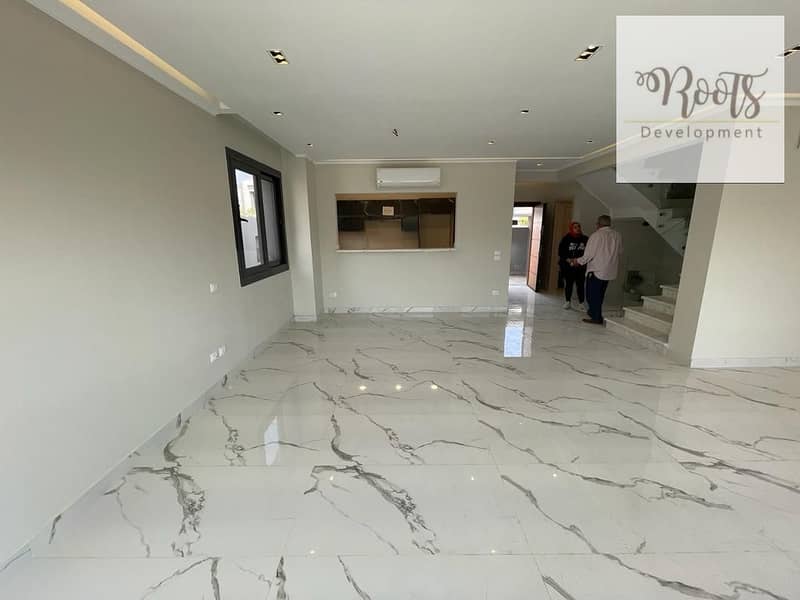 For Rent Twinhouse with Garden, Fully Finished with Ac/s and kitchen ,in Prime Location ,in Patio Zahraa, Sheikh Zayed. - Ansicht 3