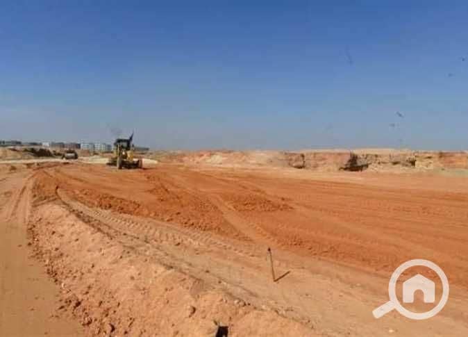 Prime Plot of Land on Sheikh Zayed Axis Next to Royal City – pohled 2