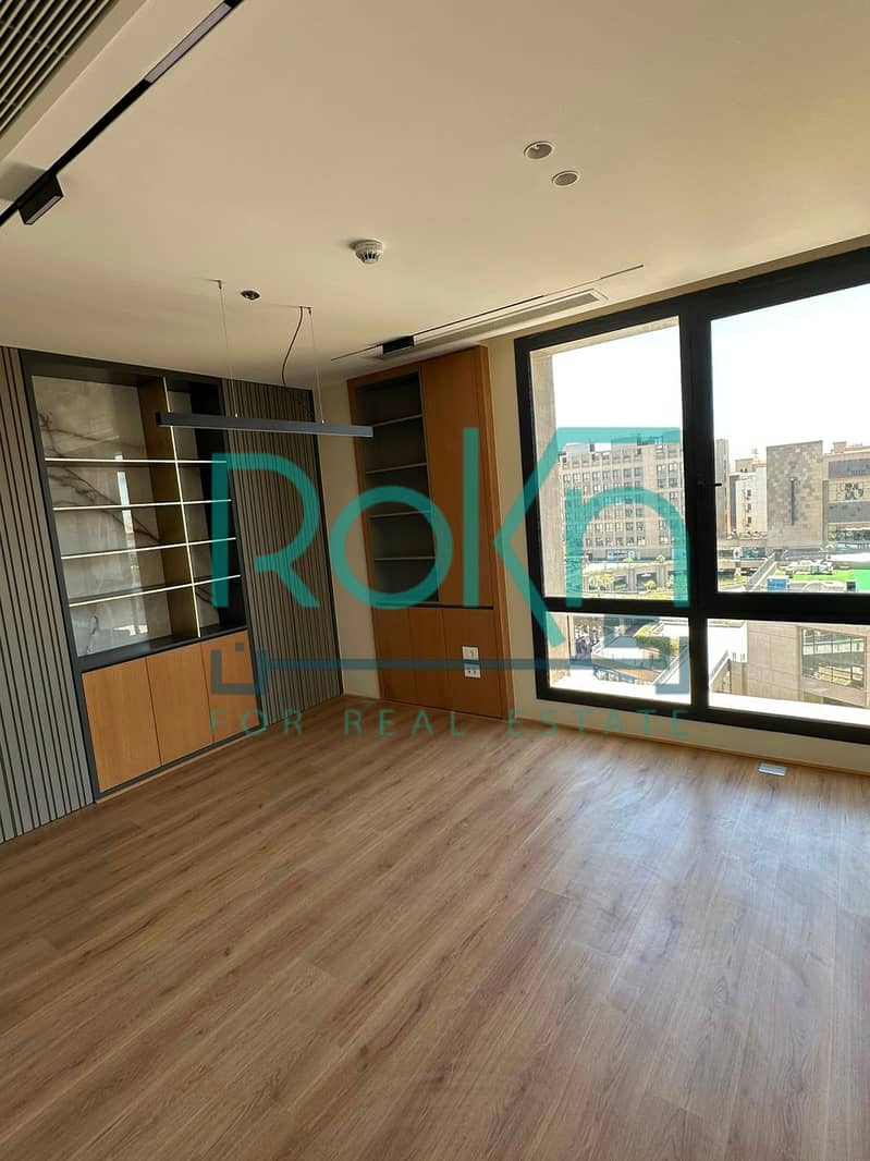 Office for rent in Arkan plaza,102sqm,fully finished with AC'S, prime view in Arkan - Vista 4