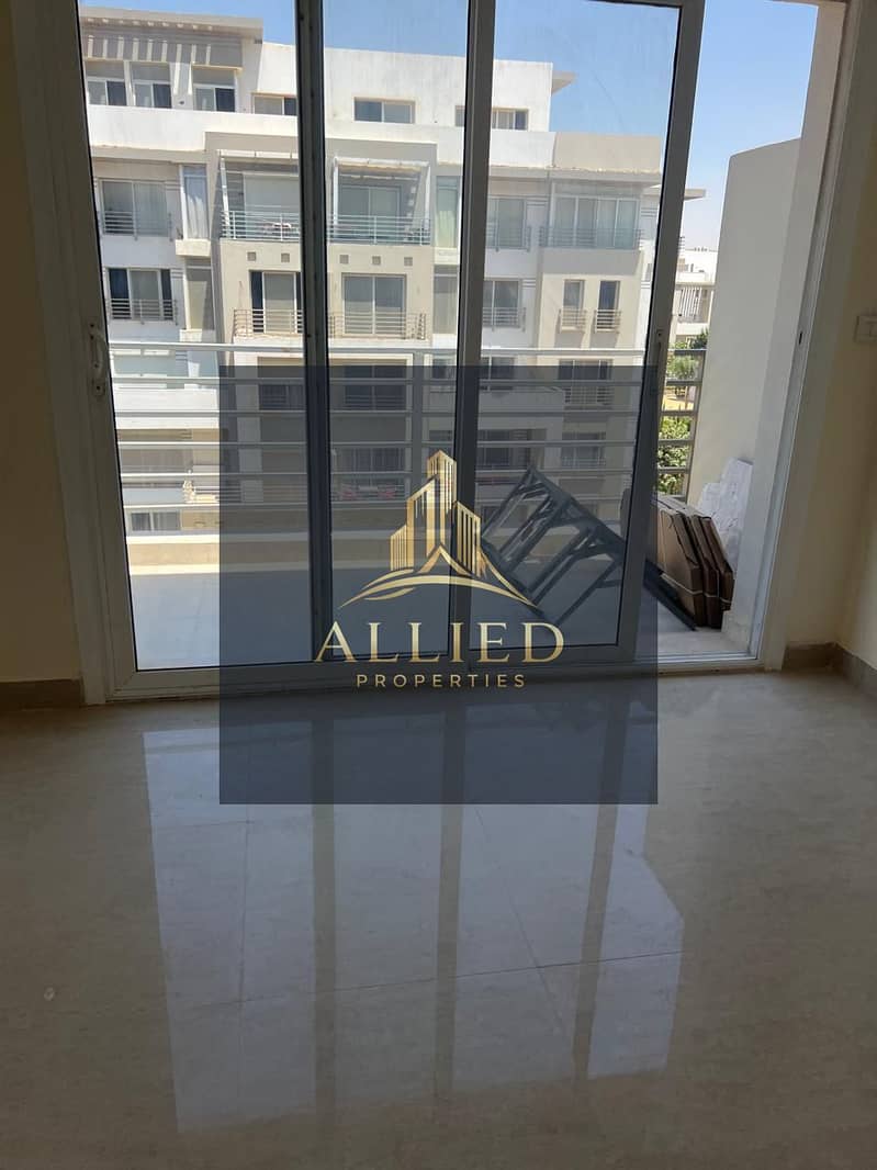 apartment with appliances for rent in hyde park compound-new cairo - Widok 3