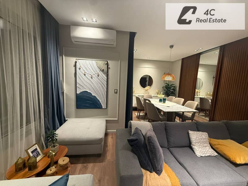 Under market price Apartment for sale 150 m fully finished ready to move Prime location view landscape in Village Gate Compound New Cairo - Ansicht 3