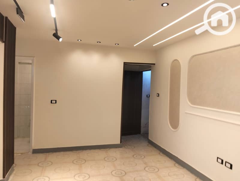 90 m apartment for annual rent, modern, suitable for a family or newlyweds, super lux finishing, all utilities available including water and electricity, 2 bedrooms, reception, kitchen, bathroom, first floor, located in Al-Ajami, Alexandria, kilo 21, at the distinguished site of Al-Nakhil Beach. - Ansicht 5
