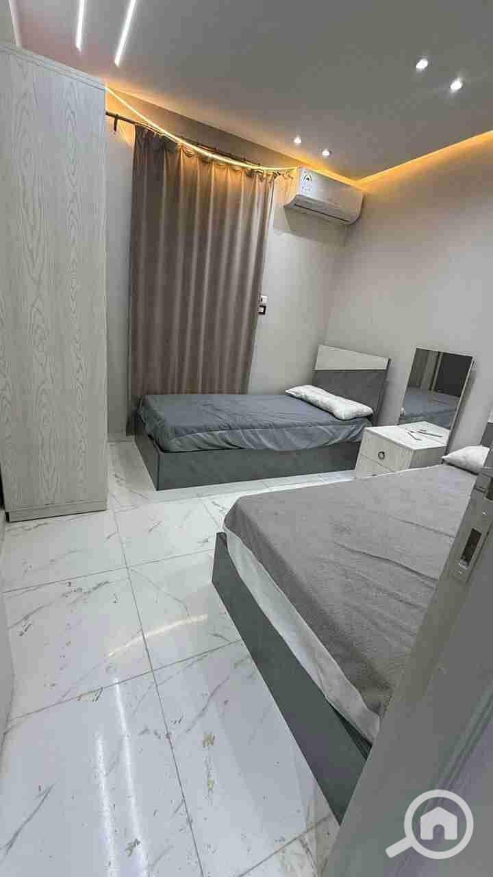 Furnished apartment in 6th October for a long period or days - Więcej