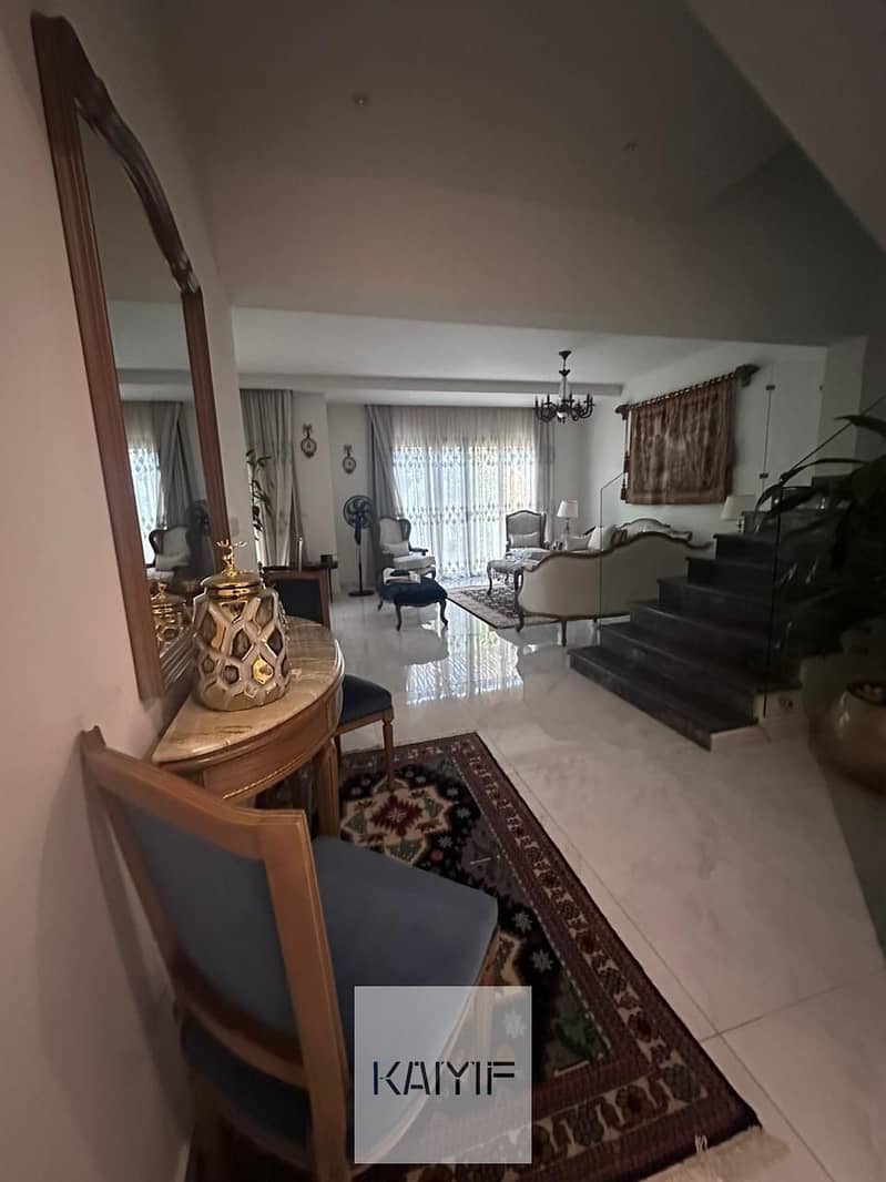 Townhouse Middle for Sale in District 5 Fully Finished Ready to Move Prime Location All Inclusive Price - Ansicht 4