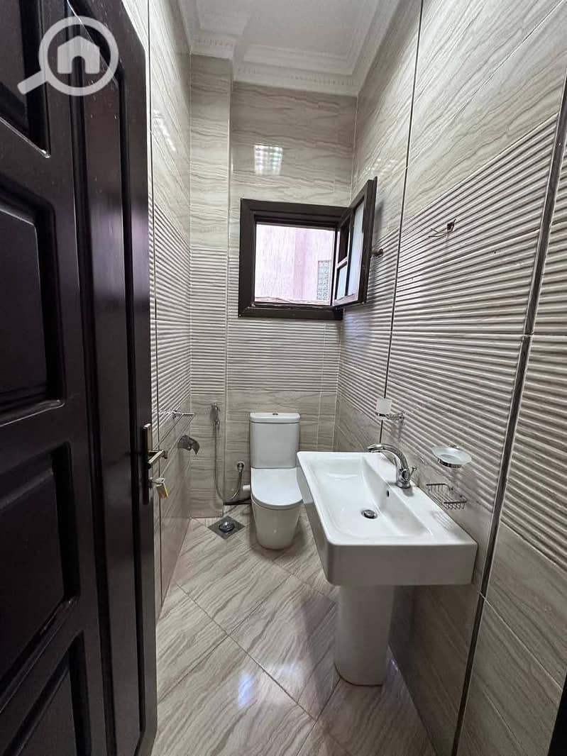 Apartment for rent in West Sumid, administrative or residential, a prime location for the axis, ground floor with a private entrance. – pohled 2