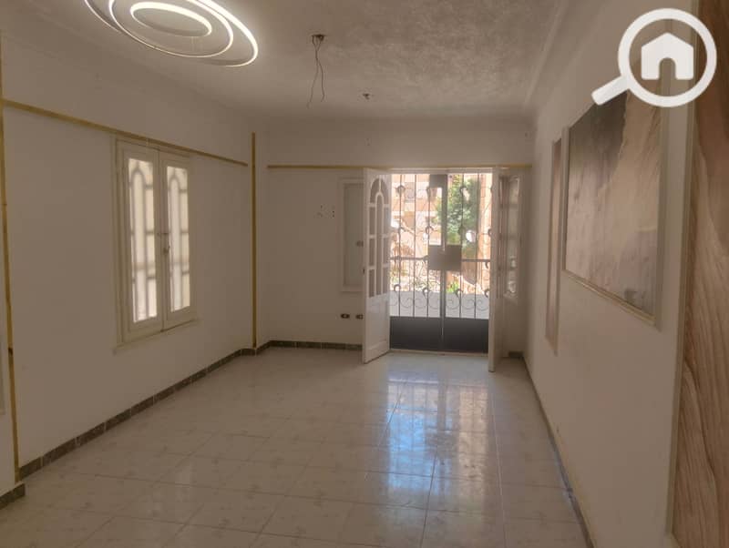A 90 m² apartment for annual rental, modern, suitable for a family or newlyweds, super lux finishing, includes all amenities: water, electricity, and gas. 2 bedrooms, a two-piece reception, kitchen, and bathroom. Located on the first upper floor in Alexandria, Al-Ajami, Kilometre 21 at Al-Nakhil beach, in a very distinguished location. - Ansicht 2