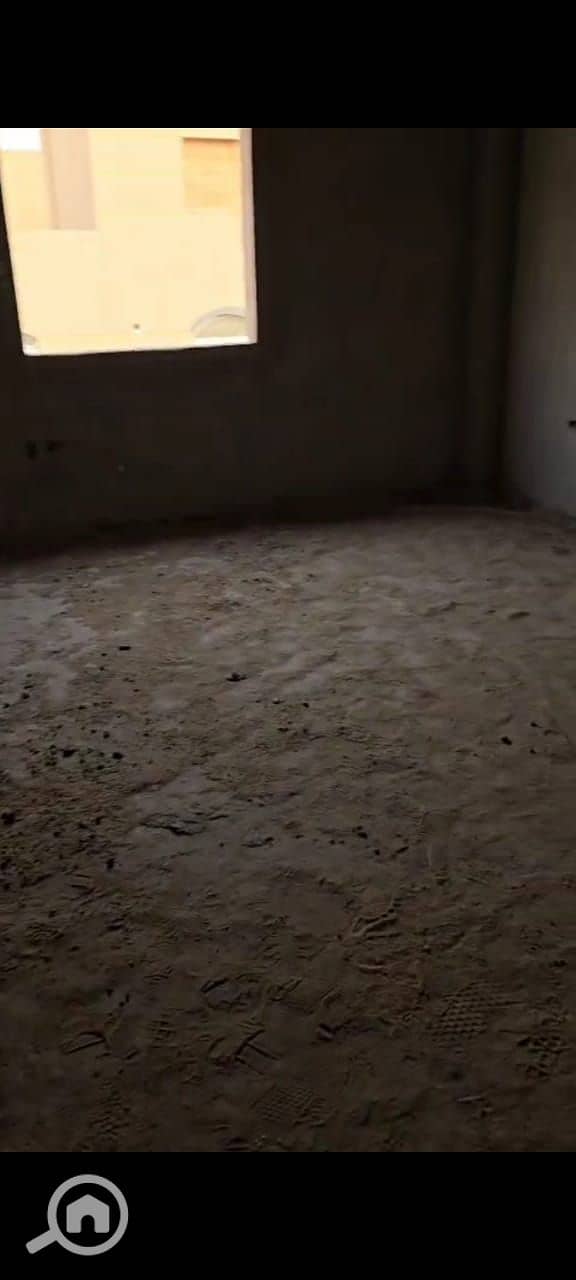 Apartment for sale 260m semi-finished in the Fifth Settlement in front of Al-Qurnafl and on North 90th Street – pohled 4
