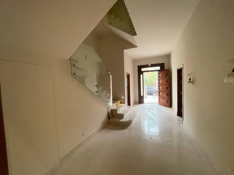 4 Bedroom Villa with private garden in the heart of Zayed - Mehr
