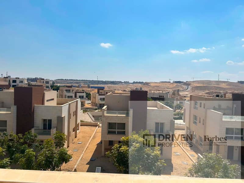 Under Market Price Townhouse 4BD For Sale In Soleya Compound Near New Giza 6th of October Giza. - Ansicht 4